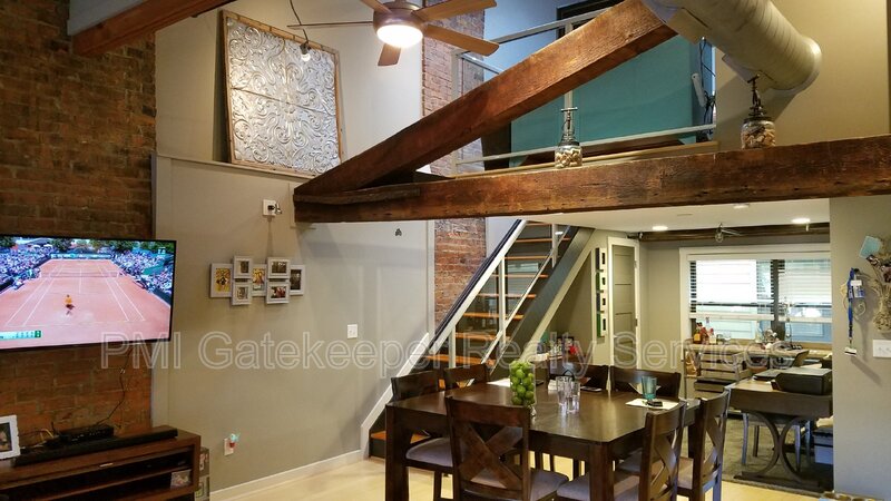 Cincinnati Condo: 1202 Main St