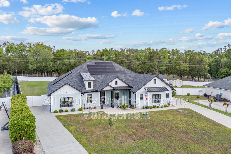 Lake City House: 4089 NW River Sebastian Lane