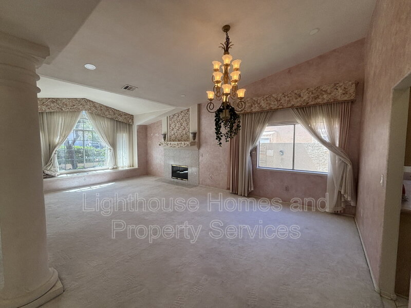 Las Vegas House: 2424 Ocean Front Drive
