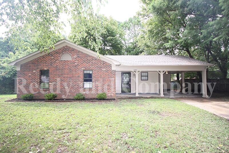 Horn Lake House: 5356 Lakeview Cv