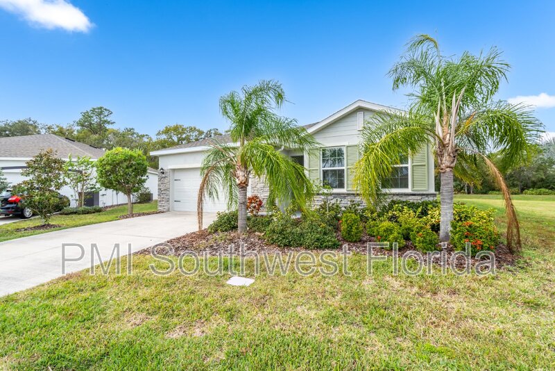 Bradenton House: 13706 Woodbridge Ter