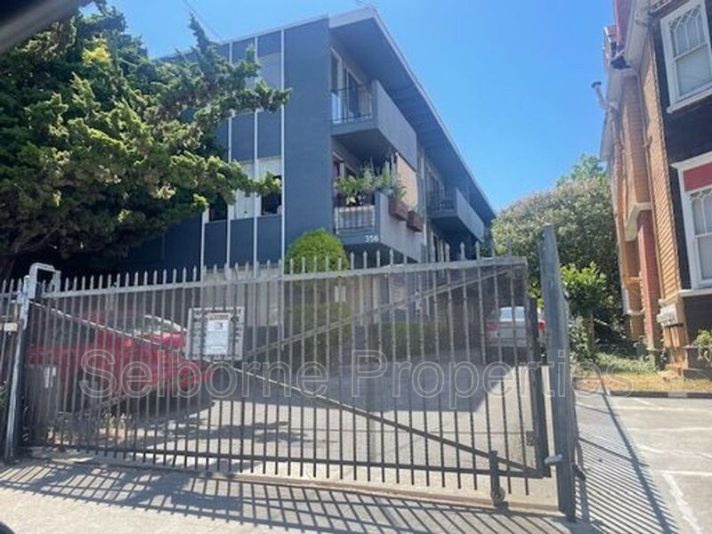 Oakland House: 356 Jayne Ave