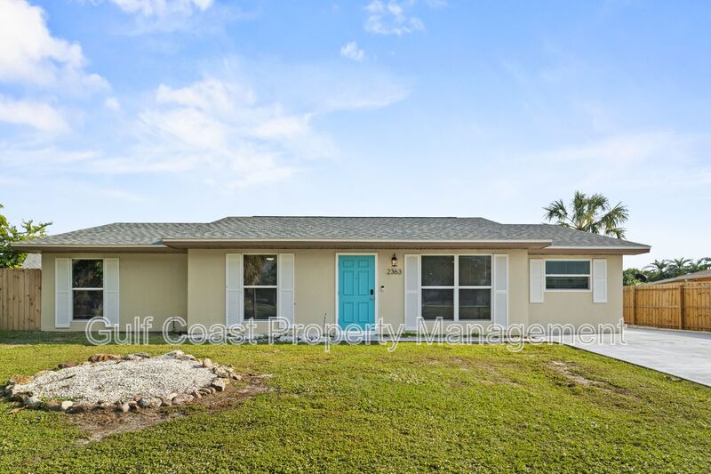 Port Charlotte House: 2363 Alton Rd