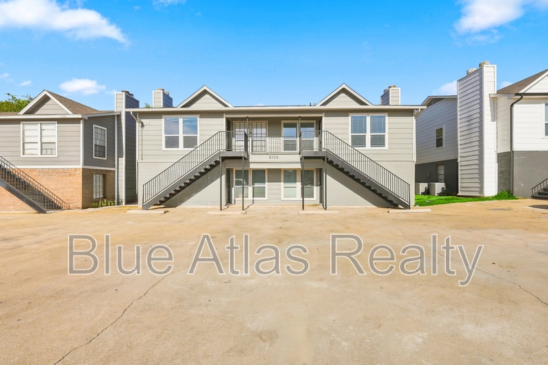 White Settlement Condo: 8133 Foxfire Lane