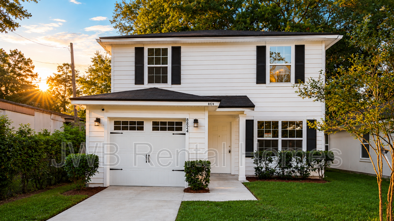 Jacksonville House: 8824 Jasper Ave