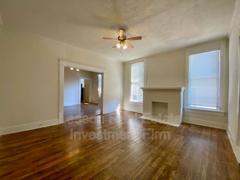 Shreveport House: 546 Dalzell Street