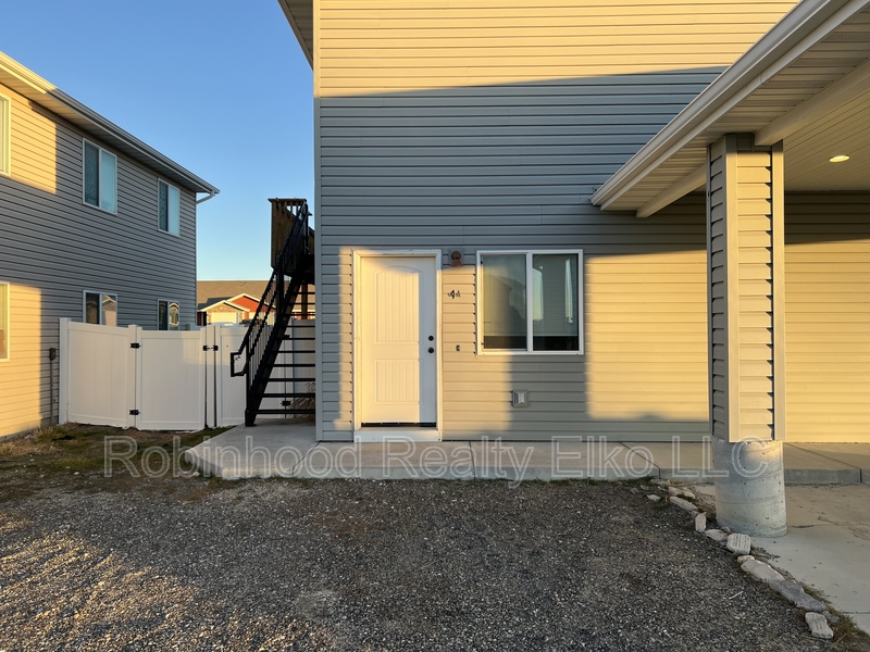 Spring Creek Condo: 279 Country Club Parkway Unit 4A