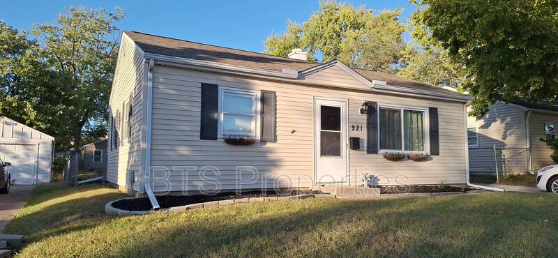 Peoria House: 921 West Purtscher Drive