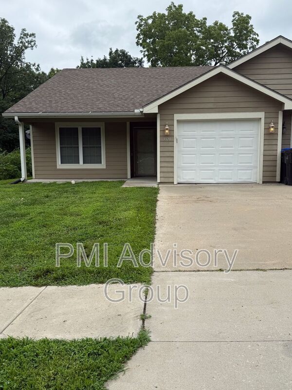 Topeka House: 3320 SE Taurus Ave