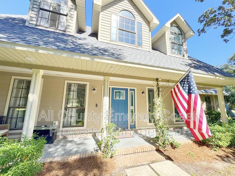 Destin House: 805 Harbor Lane