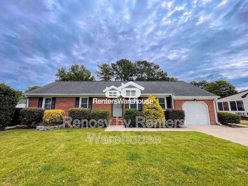 Virginia Beach House: 1816 Blue Knob Road