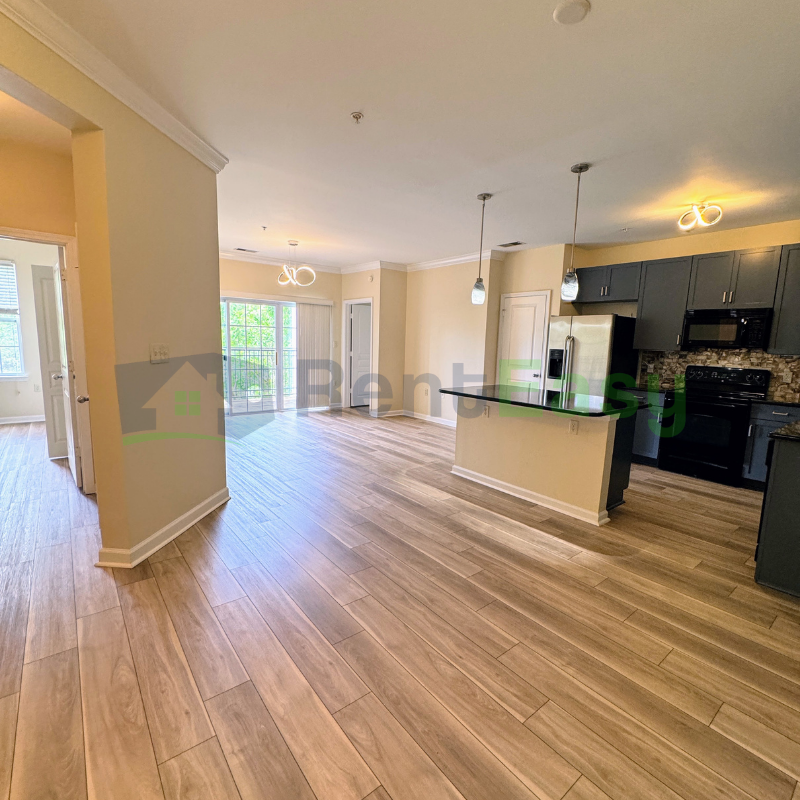 Norfolk House: 1400 Granby Street #305