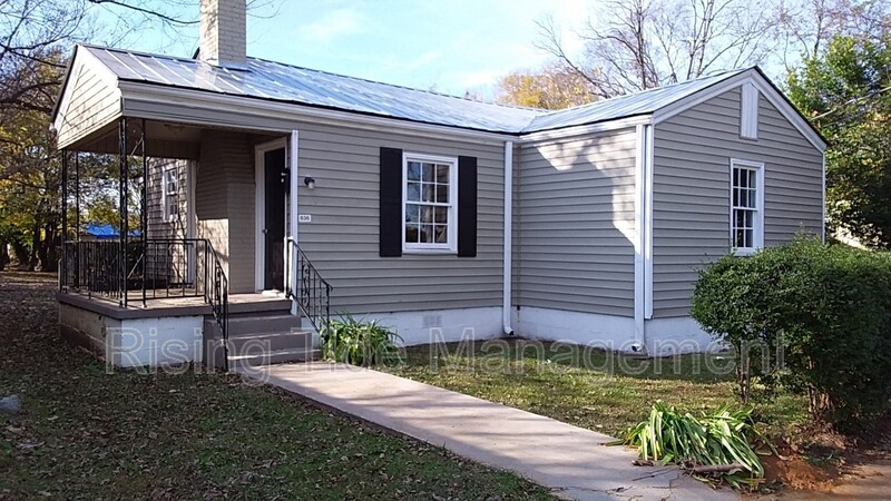 Birmingham House: 636 Delta St S