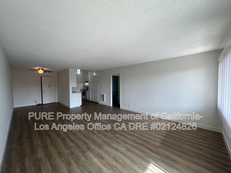 Redondo Beach House: 505 North Irena Avenue