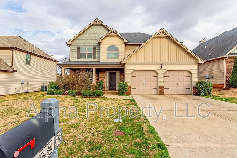 Simpsonville House: 256 Oak Branch Dr