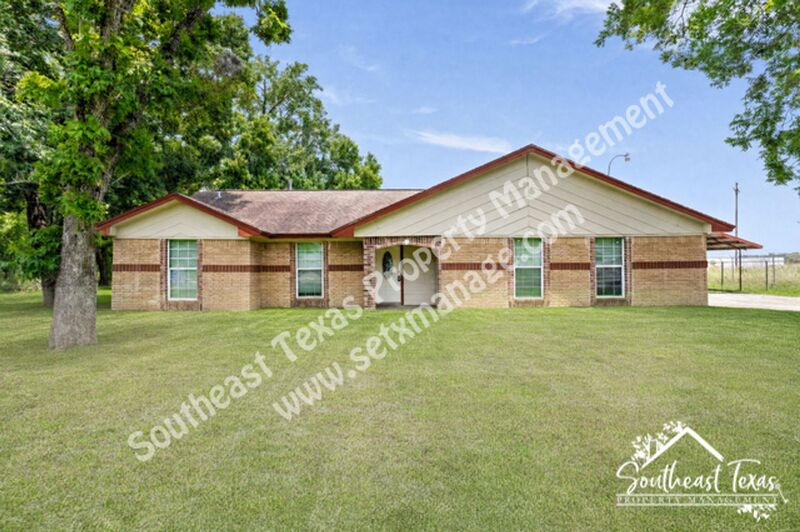 Sour Lake House: 250 Duhon Street