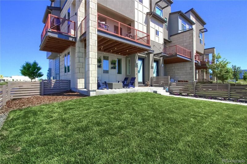 Denver House: 5692 N Emporia St