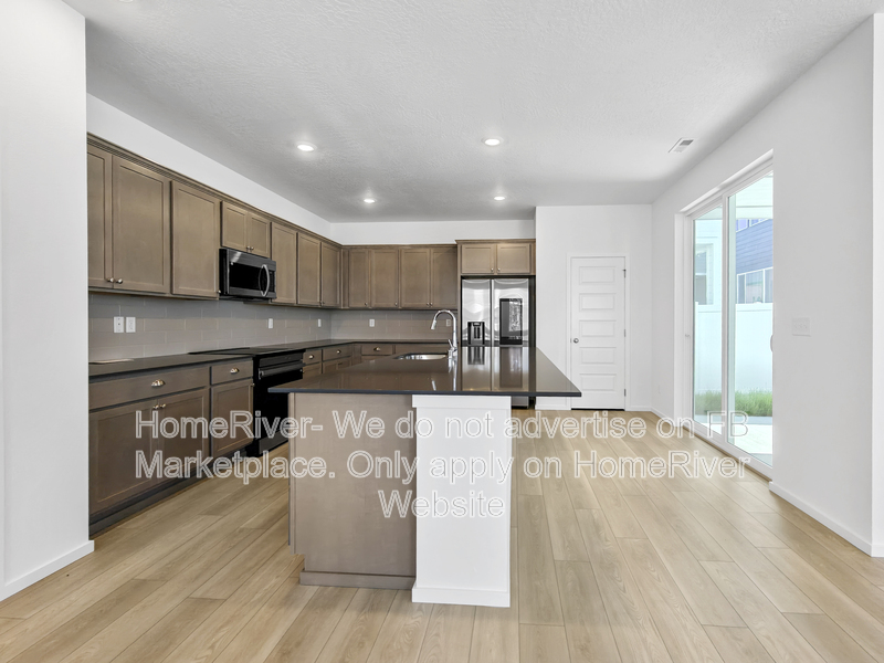 Liberty Lake House: 24630 E Short Tail Ln