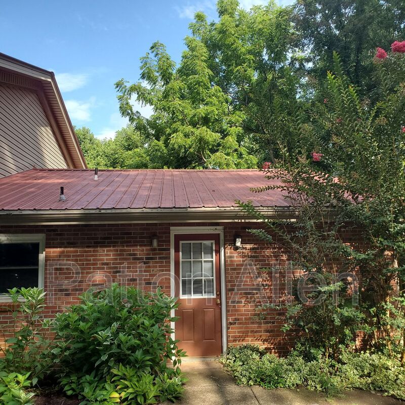 Cullowhee House: 250 Pincushion Lane