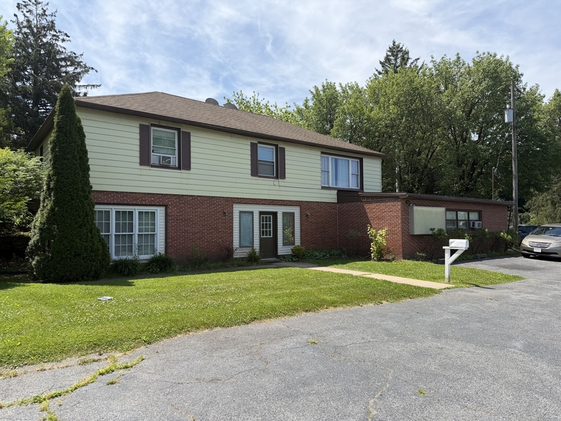 Stevens Condo: 1543 North Reading Road