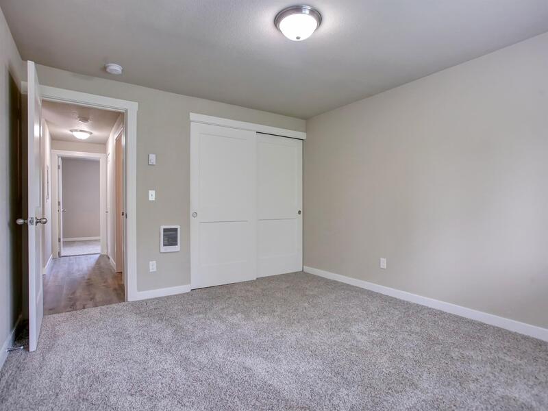 West Linn Condo: 1709 Blankenship Rd.