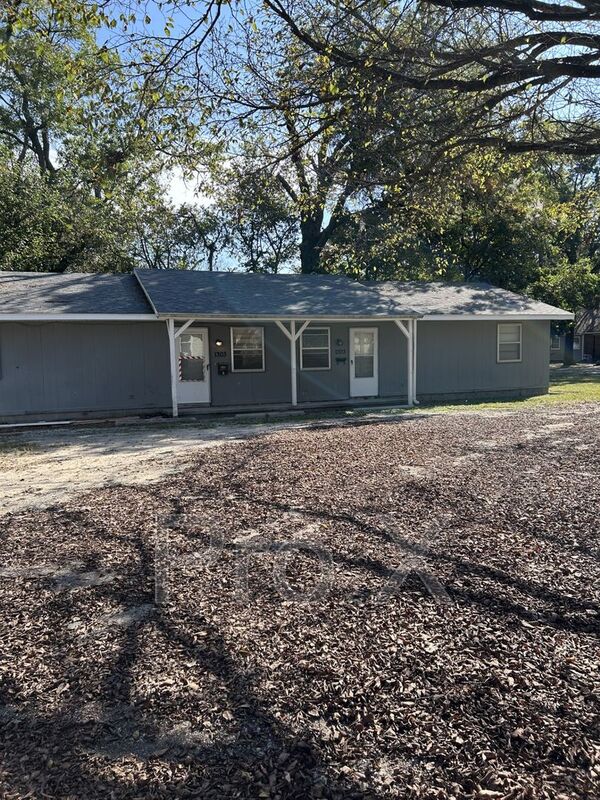 Pittsburg Condo: 1301 E 9th St.