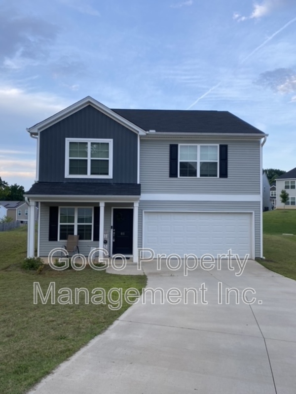 Boiling Springs House: 811 Millsgrove Court