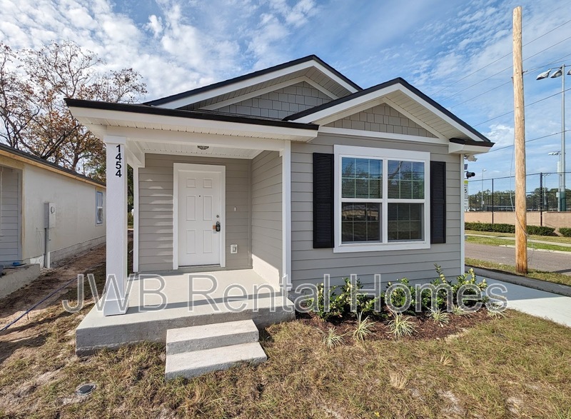 Jacksonville House: 1454 Francis St