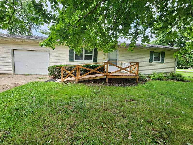 North Terre Haute Condo: 7738 North 42nd 1/2 Street