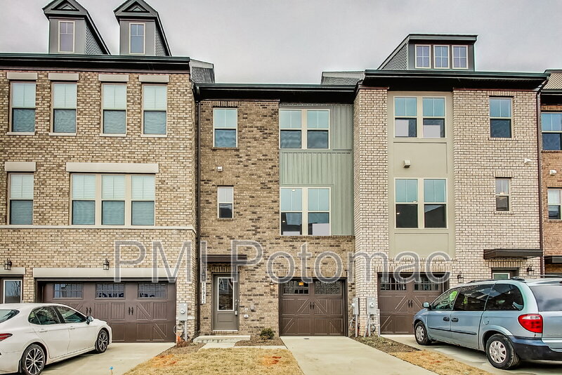 Bowie Townhome: 16917 St William Wy