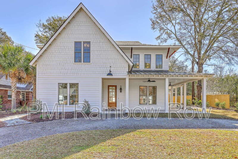 Mount Pleasant House: 755 Adluh St