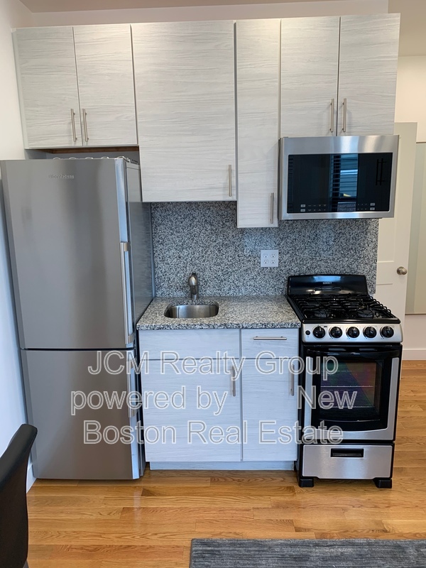 Chelsea Condo: 16 Fifth Street