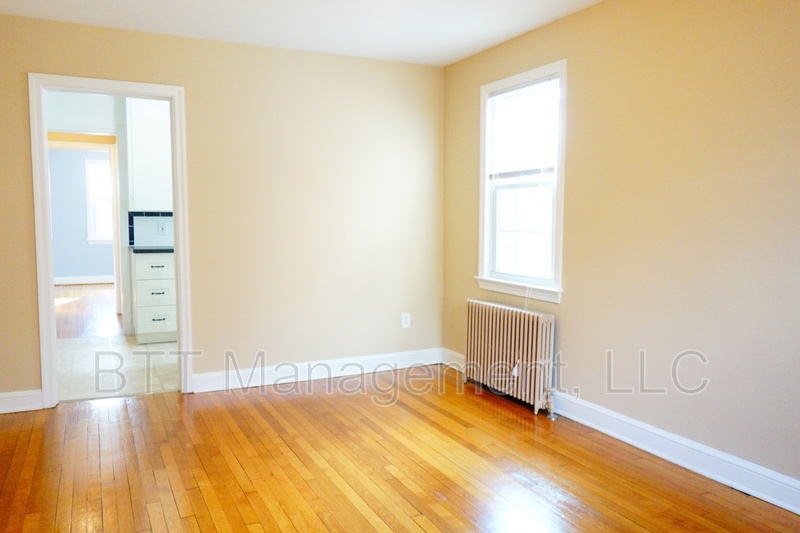 Takoma Park Condo: 812 Greenwood Circle