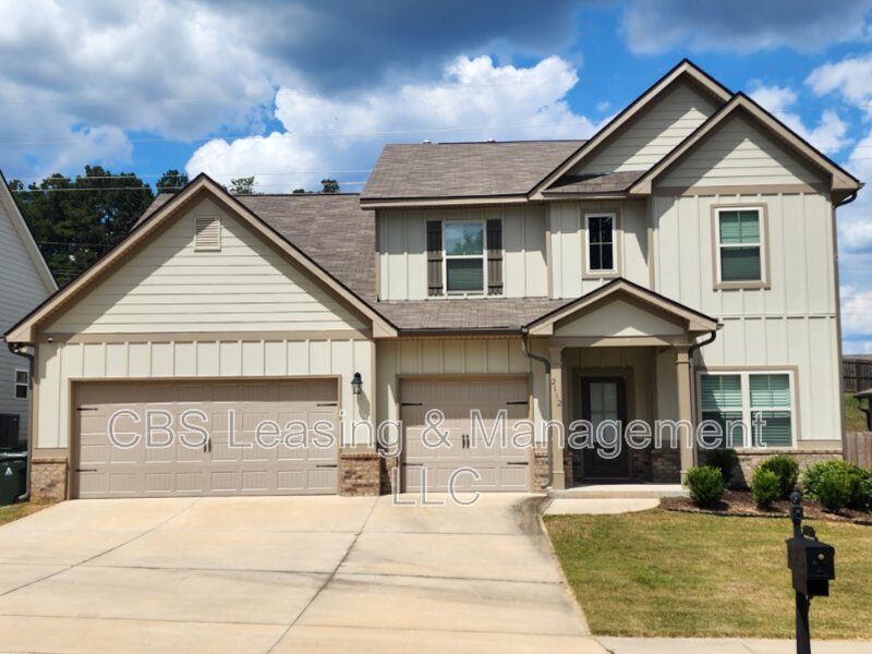 Auburn House: 2112 Sequoia Drive