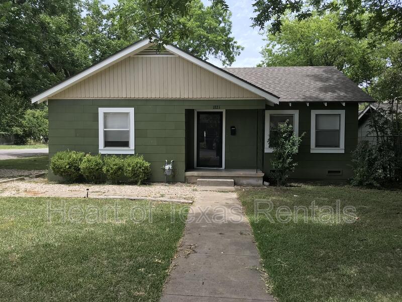 Waco House: 1821 Live Oak Avenue
