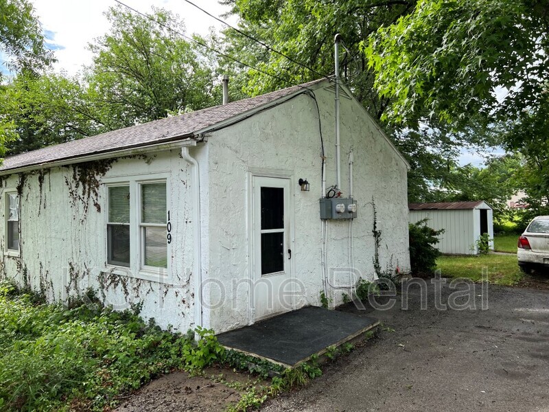 Request a Viewing for 109 W Hale Street Tenant Turner