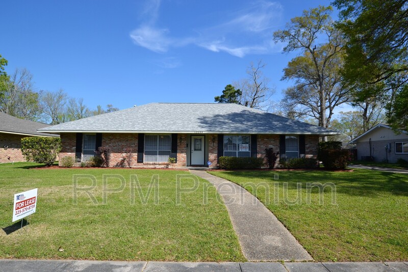Baton Rouge House: 12299 Sherbrook Dr
