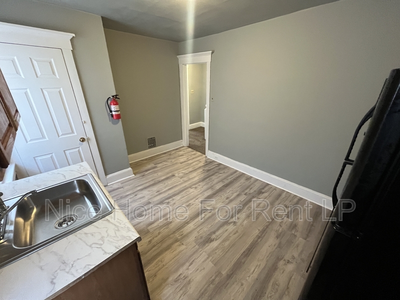 Riverside Condo: 606 Bridgeboro St.