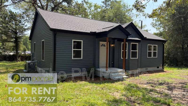 Taylors House: 30 Broad Vista Blvd