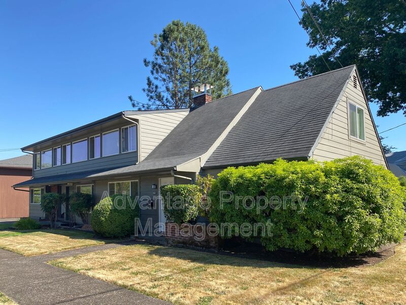 Corvallis House: 2658 NW Tyler Ave