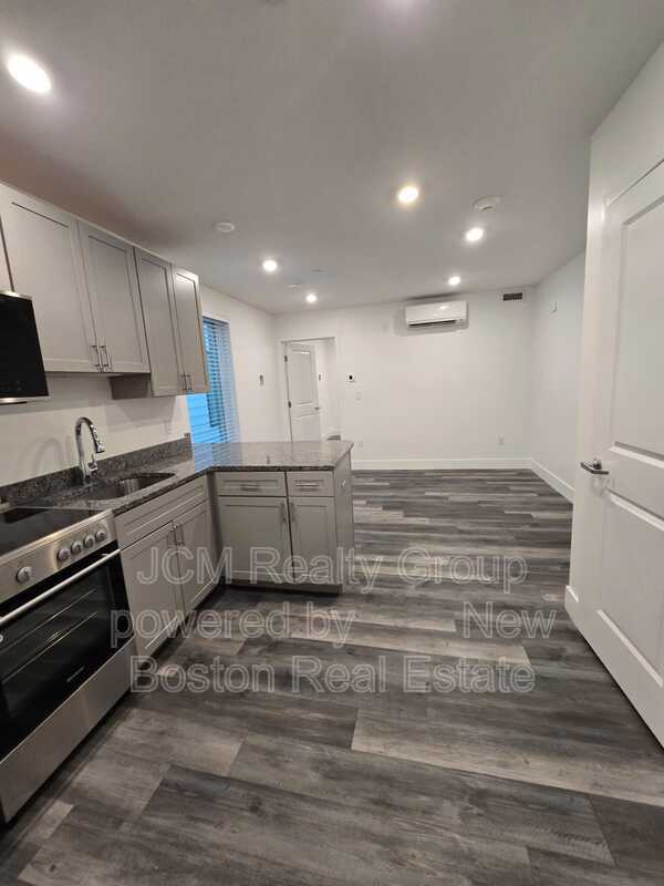 Lynn Condo: 585 Essex Street