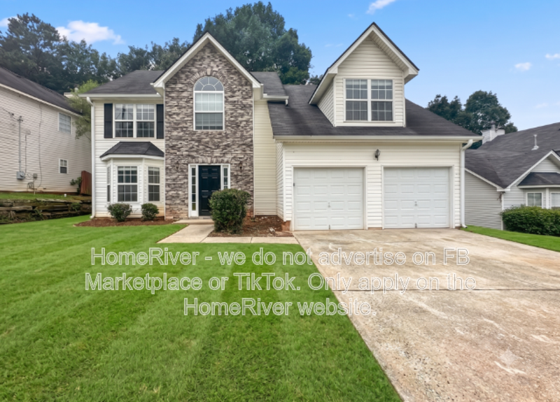 Fairburn House: 470 Cherry Branch Ln