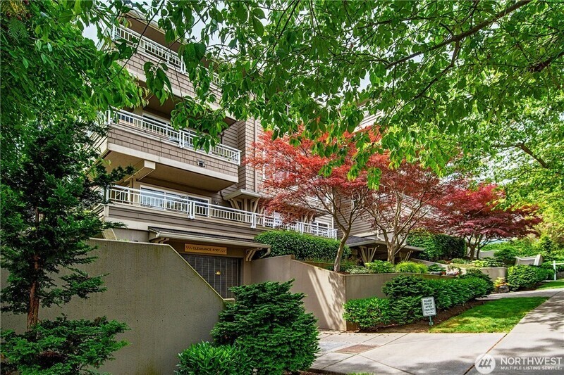Seattle Condo: 1415 6th Ave N
