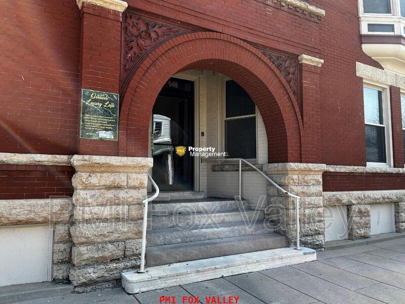 Oshkosh Condo: 140 High Ave