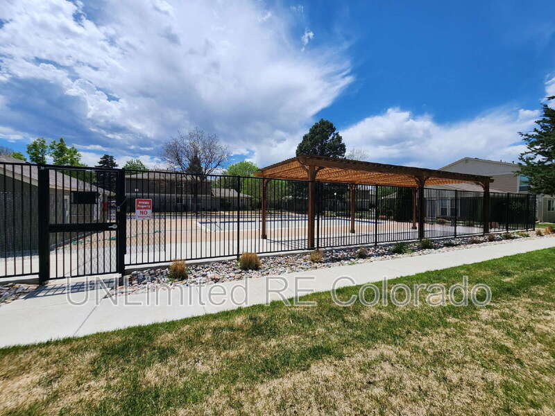Denver Townhome: 6650 East Arizona Avenue