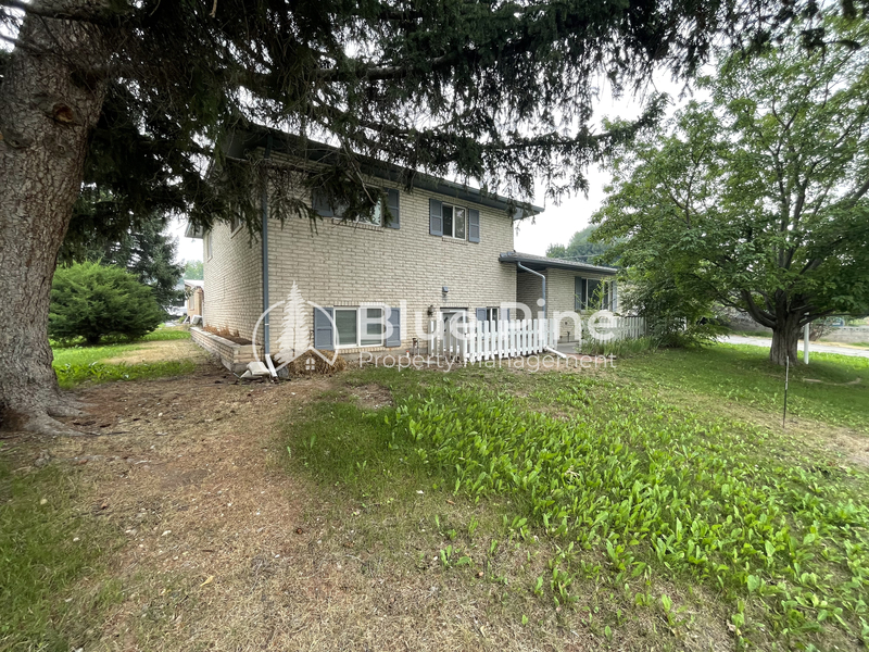 Idaho Falls House: 1570 12th Street
