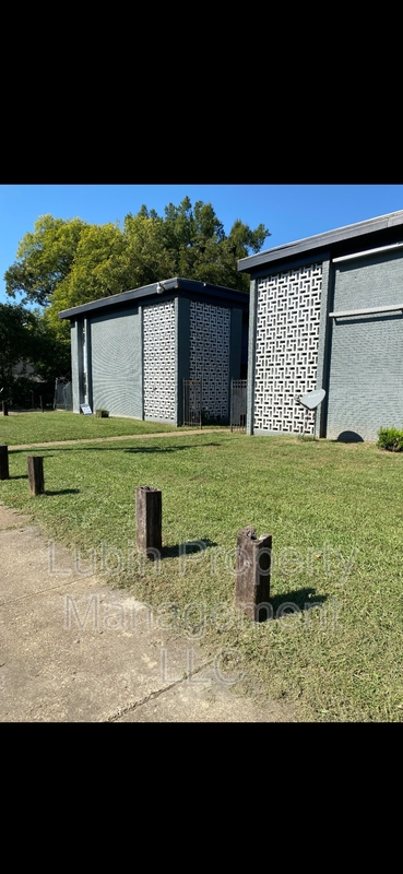 Memphis Condo: 3250 Guernsey Ave