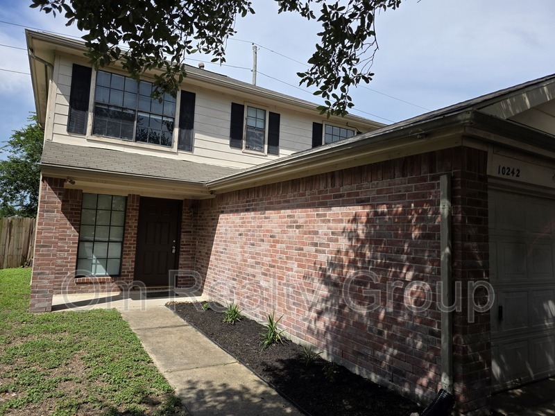 3 Bedroom House – 10242 Revelstoke Drive, Houston, TX