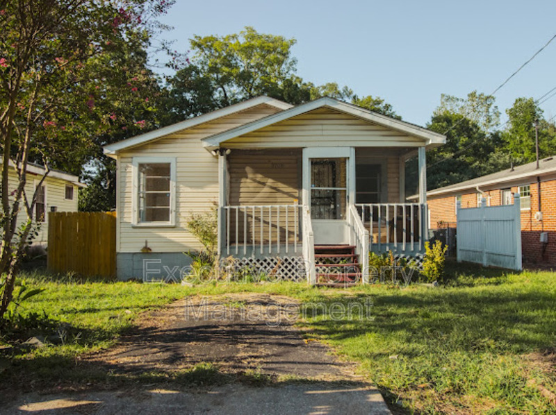 Birmingham House: 3708 42nd Avenue