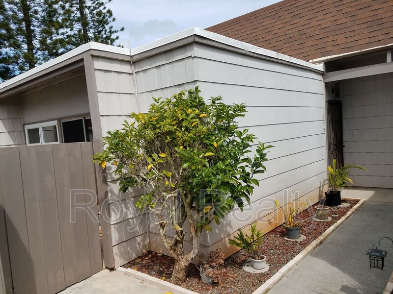 Mililani Condo: 94-433 Lanikuhana Pl